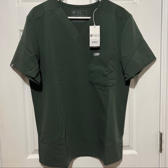 Figs Men’s Leon scrub top in Dark Moss - Picture 4 of 7